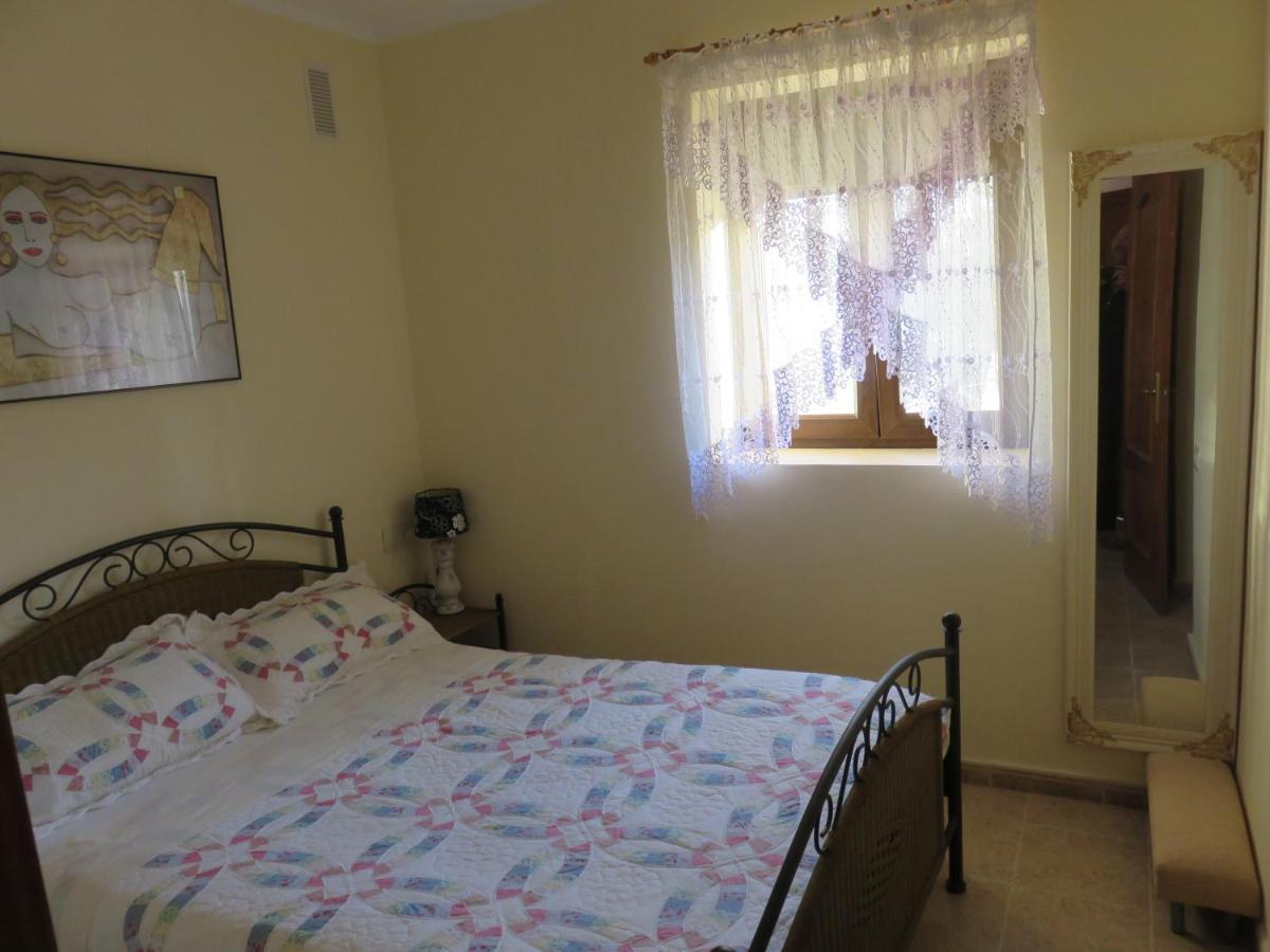 Villa Monte Polopos ภายนอก รูปภาพ